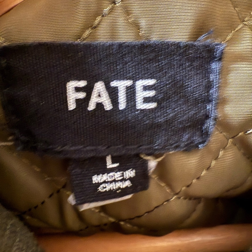 Fate Rowan Women's Olive Green Quilted Vest with Black Trim Size Large Outwear - Picture 15 of 16